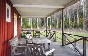 3 Bedroom Amazing Home In Holmsjö