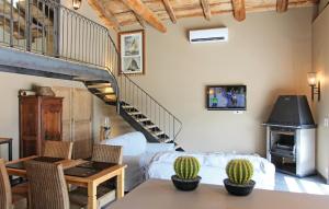Maisons de vacances Nice Home In La Batie Rolland : photos des chambres