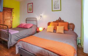 Maisons de vacances Nice Home In Briennon : photos des chambres