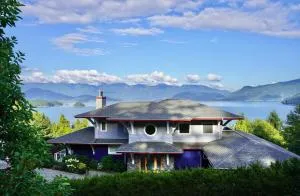 Blue House - Squamish