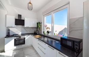 Amazing Apartment In Tinj With Kitchen