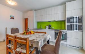 Two-Bedroom Apartment In Medulin