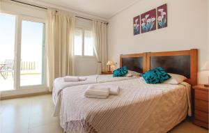 Stunning Home In Roldán With Kitchen