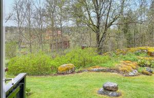 2 Bedroom Amazing Home In Odensvi