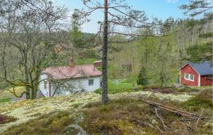 2 Bedroom Amazing Home In Odensvi