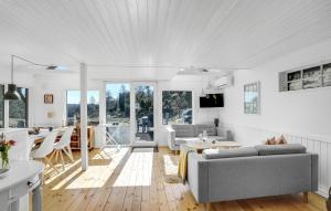 Awesome Home In Hobro With Kitchen