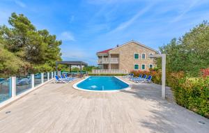 Nice Apartment In Mrljane