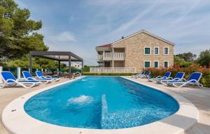 Beach Front Apartment In Mrljane