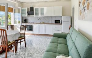 Gorgeous Apartment In Icici With House Sea View 