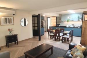 Casa para 6, al lado del metro, con Jacuzzi opcional