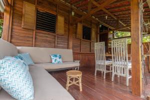 Tangi Wooden House at Sanda Plantation Hideaway