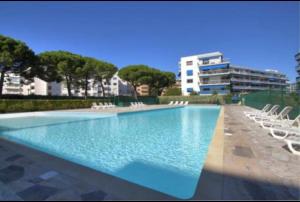 Appartements Front de mer,plage, piscine, parking : photos des chambres