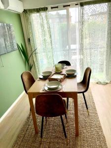 Appartements A 10min de Paris La Defense et Roland garros appartement lumineux avec parking et climatisation : photos des chambres