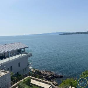 2 Bed Suite, Exclusive Sea Views