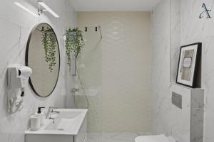 Ivory Double Studio