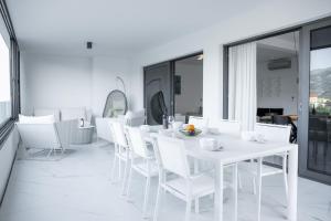 Villa Velebit - luxury apartment steps away from Adriatic Sea, with private pool and stunning views 