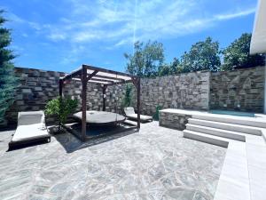 One Bedroom Pool House by Olivujoj