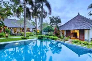 Damian 4 BR Pool Villa Garden JU24 - Blahbatu
