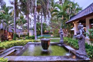 Damian 4 BR Pool Villa Garden JU24
