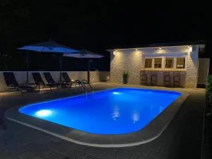 4TREES Holiday House - Gornji Budački