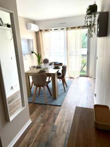 Appartements A 10min de Paris La Defense et Roland garros appartement tout confort avec parking et climatisation : photos des chambres