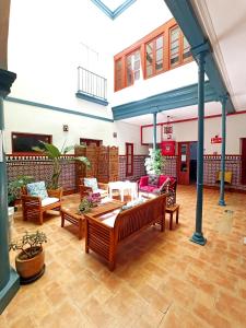 Vivians Hostel VGH Auto Check-in