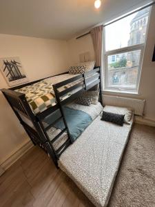 Willesden J Guest Home 4