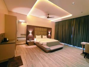 Hotel Akshay Palace Ahmednagar