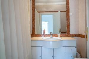 VILAMOURA Two Bedroom Near Praia Falésia