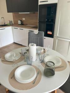 Modern aparment in Moruse compex with free parking