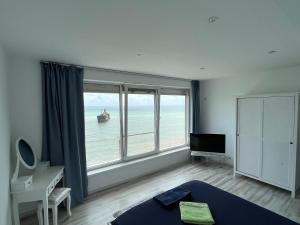 Apartament Costinești vedere epavă