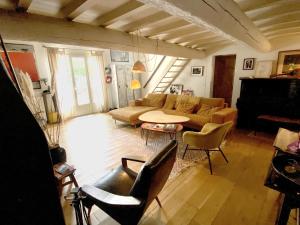 Maisons de vacances Grande maison, 5 chambres, piscine a 5 min d'Arles : photos des chambres