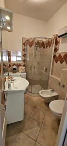 SOBRE EL MAR LA PELOSA img20