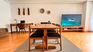 Exclusive Lerma - Smart TV de 75", Netflix y Parking Gratis