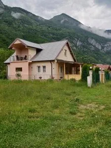 Breti's GuestHouse - Vusanje
