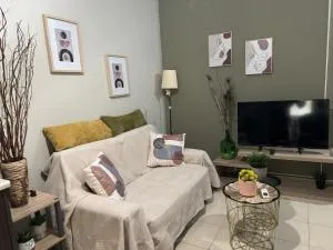 Eleni's apartment near airport - Néa Alikarnassós