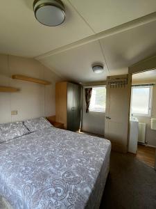 Seaview Holiday Rentals - Seawall