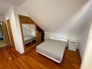 Duplex en Sanxenxo con piscina y vistas al mar