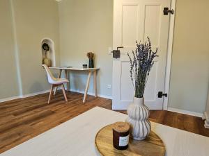 MiCasa Rooms - Altbauflair im Denkmal, Parken, nahe Messe - EGA - MDR