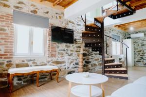 Stone House in Dikella