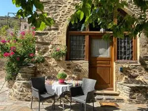 GuesthouseKamara - Veliés