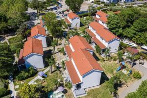 Ferienwohnung "Corinthia 3" direkt am Strand