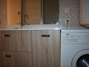 Appartement 3 pièces, confort et jardin, parking inclus - FR-1-580-23