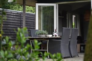 Huinerhofje 3 - Vrijstaand, grote tuin, rust en veel privacy nabij uitgestrekte bossen