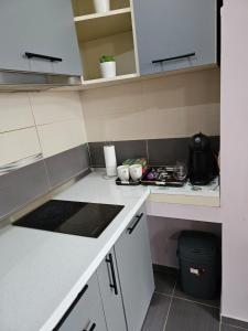 Central sweet apartment self check-in