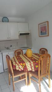 Appartements Bandol centre ville, port et plage : photos des chambres