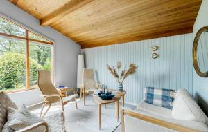 Cozy Home In Juelsminde With Wifi