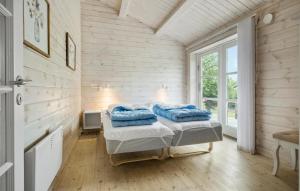 Gorgeous Home In Asnæs With Kitchen