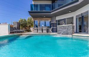 Stunning Home In Pula 