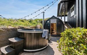 3 Bedroom Stunning Home In Løkken